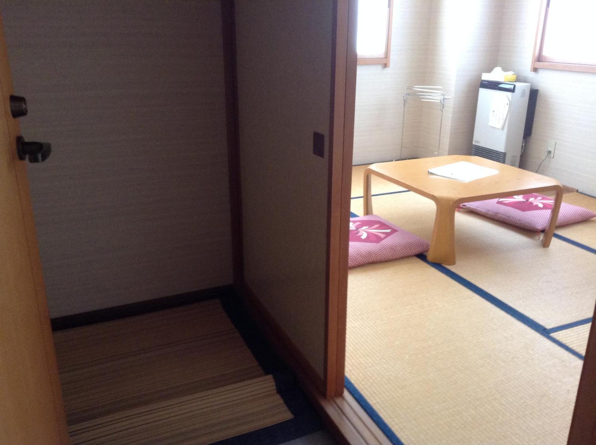 野沢 库玛库麻皮纳兹宾馆酒店 客房 照片